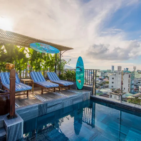 Seahorse Signature Danang Hotel by Haviland Отели рядом с достопримечательностью «My Khe Pagoda»