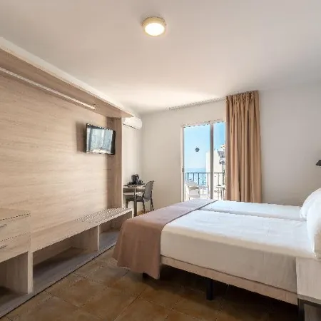 Hotel Queens - Adults Only