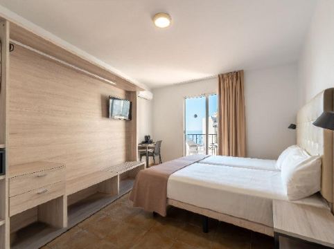 Hotel Queens - Adults Only