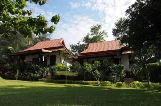 Blue Diamond Resort Отели рядом с достопримечательностью «Sup Tao, Stand Up Paddle Boarding»