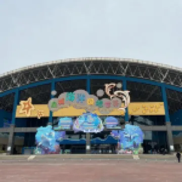 Yuetuo · Yi Family Homestay (Qihe Quancheng Oulebao Dinghui Temple)