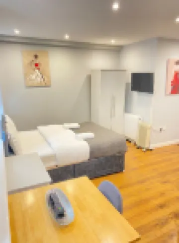 Showcase Apartments - Kimberley House