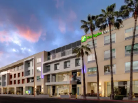 Holiday Inn Express & Suites GLENDALE DOWNTOWN by IHG Hotels in Glendale