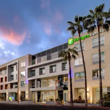 Holiday Inn Express & Suites GLENDALE DOWNTOWN by IHG