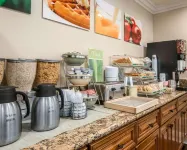 Quality Inn & Suites Anaheim Maingate - breakfast