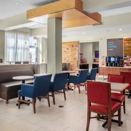 Holiday Inn Express & Suites LEANDER by IHG
