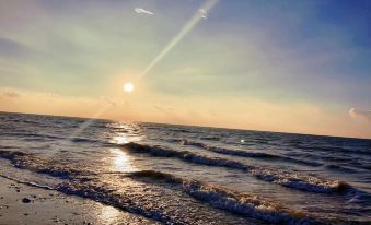 Fangdong Capsule Seaview Homestay Featured Homestay (Binhai Road)