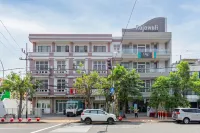 Sans Hotel Rajawali Surabaya by RedDoorz Hotels in Pabean Cantikan