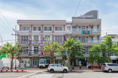 Sans Hotel Rajawali Surabaya Hotel di Kecamatan Pabean Cantikan