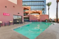 Drury Inn & Suites Phoenix Airport - Pool