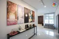 Private Studio in Bungalow by LilyandLoft