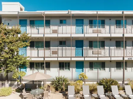 Marin Suites Hotel Отели рядом с достопримечательностью «Национальная зона отдыха Голден Гейт»