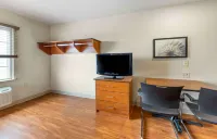 Studio 6 Extended Stay Oklahoma City Norman OK