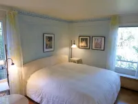 Jeanne d'Arc Apt. H-58