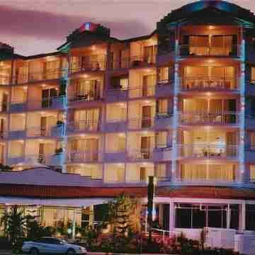 Aquarius Resort Hotel Exterior