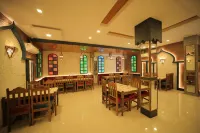 Hotel Reeve Inn - 2-Star