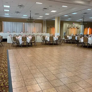 Town & Country Inn and Suites
