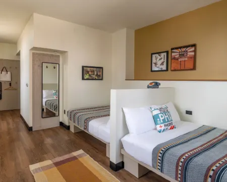 モクシー フェニックス ダウンタウン フェニックスのホテル