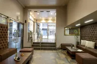 Piraeus City Hotel