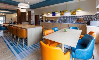 La Quinta Inn & Suites by Wyndham New Iberia