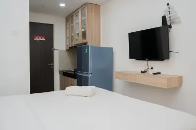 Comfort and Homey Studio Room at Serpong Garden Apartment By Travelio Hotels near PMC Telaga Mekarwangi