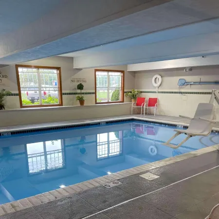 Country Inn & Suites by Radisson, Macedonia, Oh