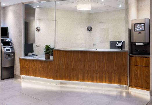 라마다 바이 윈덤 브롱크스