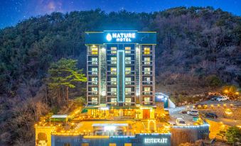 Nature Hotel - Housity