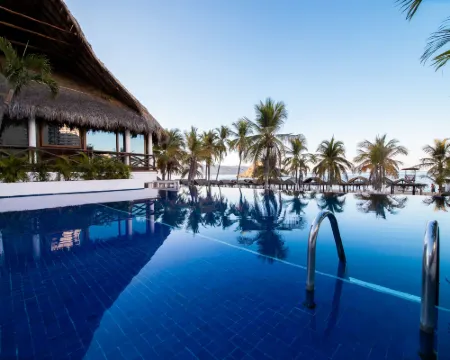 ホテル エンポリオ アカプルコ アカプルコのホテル