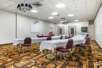 Quality Inn & Suites Escanaba North Hôtels à : Wells Township