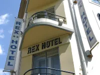 Logis Rex Hotel Lorient Hotel dekat Parc des Expositions