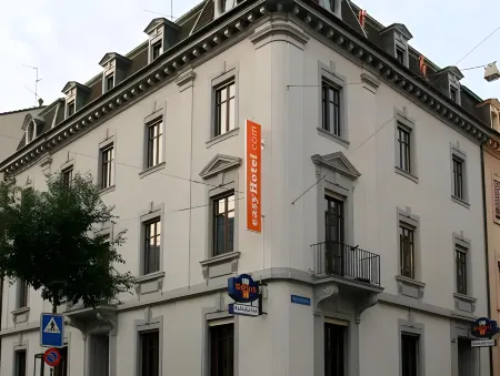 EasyHotel Basel - Self Service and Self Check-IN