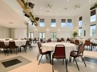 Ramada by Wyndham Richland Center - breakfast