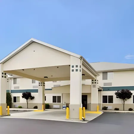 Super 8 by Wyndham Athens