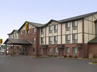 Super 8 by Wyndham Cuba Hotels in Cuba