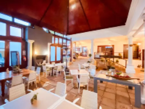 温泉立方豪華套房水療酒店 鄰近Unisa的酒店