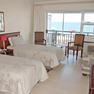 Chapman Hotel and Conference Centre Hotels near Bayworld Oceanarium