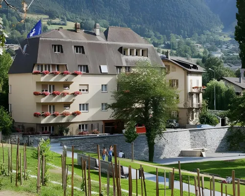 Schlosshotel - Self Check-in Hotel Hotels in Brig