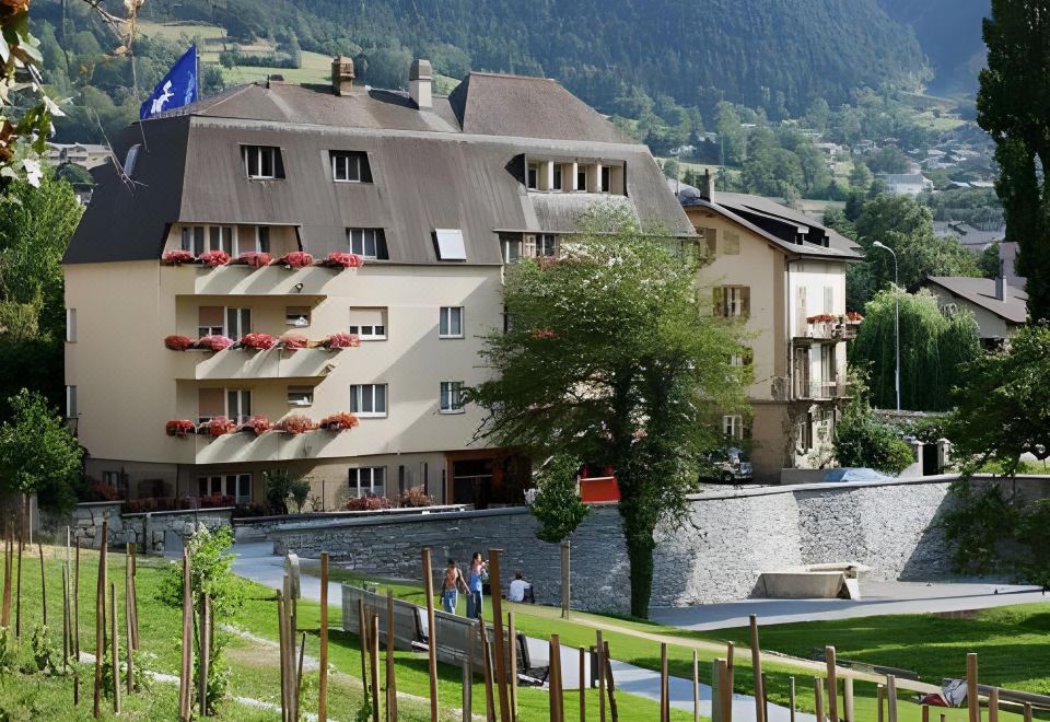 hotel overview picture