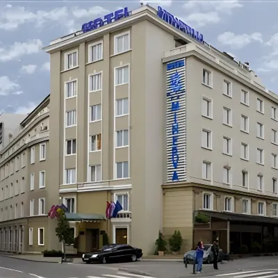Hotel Minerva Hoteles cerca de The North Train Station