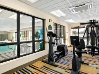 Comfort Inn & Suites Voorhees/Mt. Laurel Hotels in Echelon