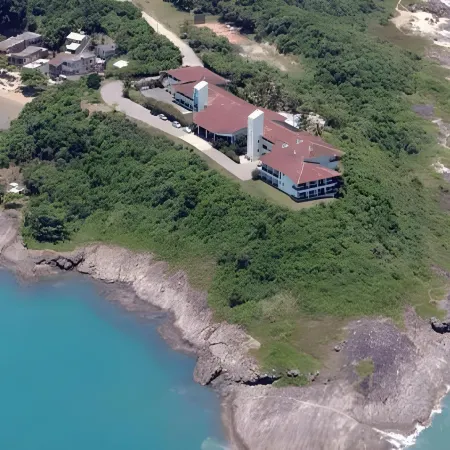 Hotel Pontal de Ubu