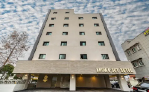 Brown-dot HOTEL Wonju-dangu