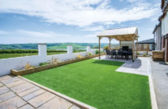 Highfield - 5 Bedroom Holiday Home - Pembroke Dock