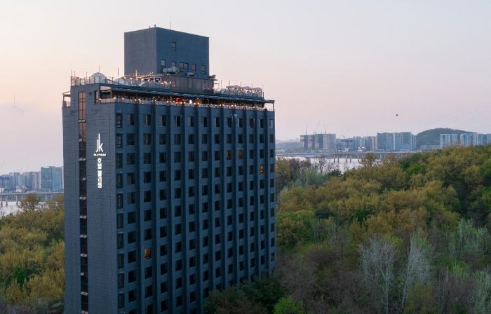 JK Blossom Hotel