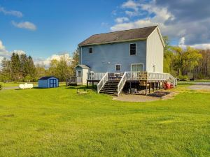 Dog-Friendly Freeville Home ~ 8 Mi Cayuga Lake!