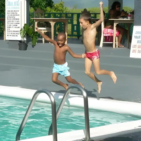 Sunrise Club Hotel