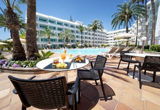 4. 라브란다 브론제..