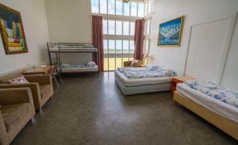 Kverna Guesthouse