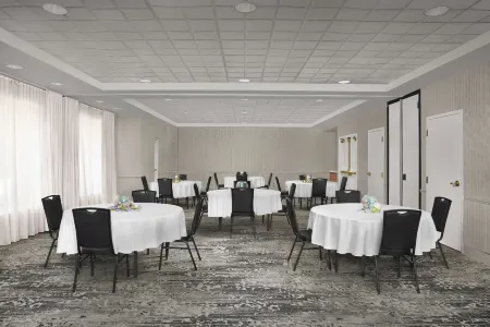 Hilton Garden Inn Hoffman Estates Отели в г. Хофман Эстейтс